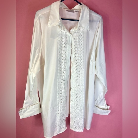 Avenue white long sleeve button front blouse lace accent plus size 26/28 - Picture 2 of 14